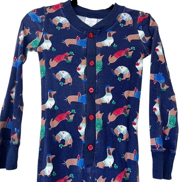 Mini Boden Holiday Winter Sausage Dog Print One-Piece Pajamas Size 7Y - Picture 2 of 4